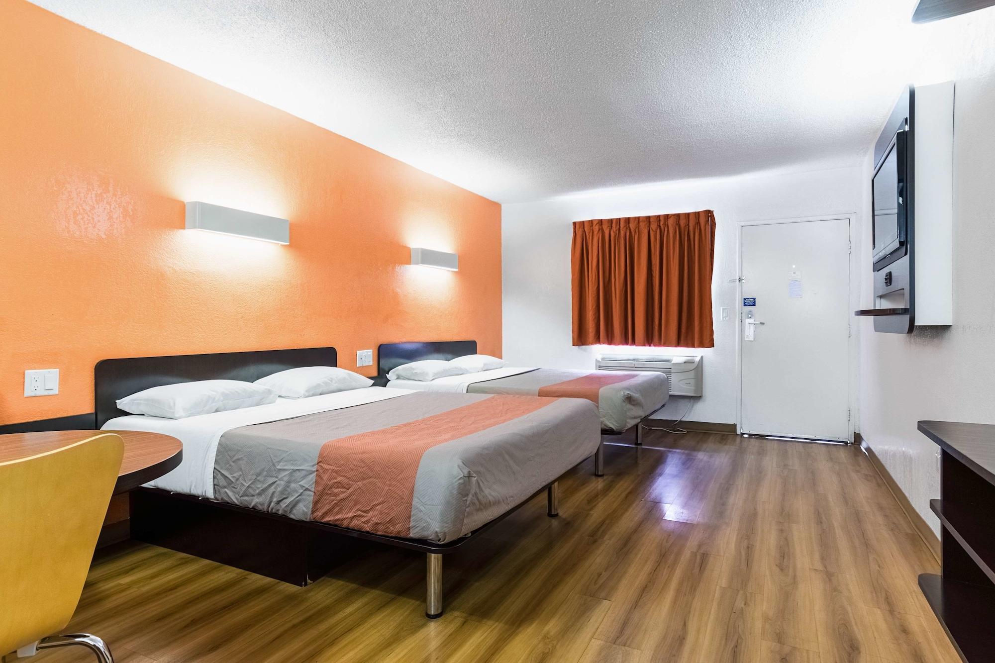 Motel 6-Long Beach, Ca - International City Exterior photo